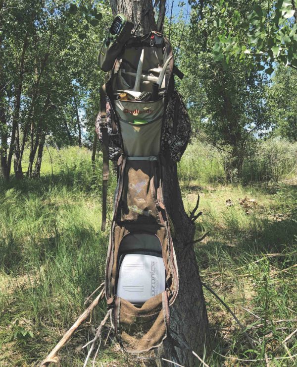 https://www.grandviewoutdoors.com/uploads/images/two-treestand-packs.jpg